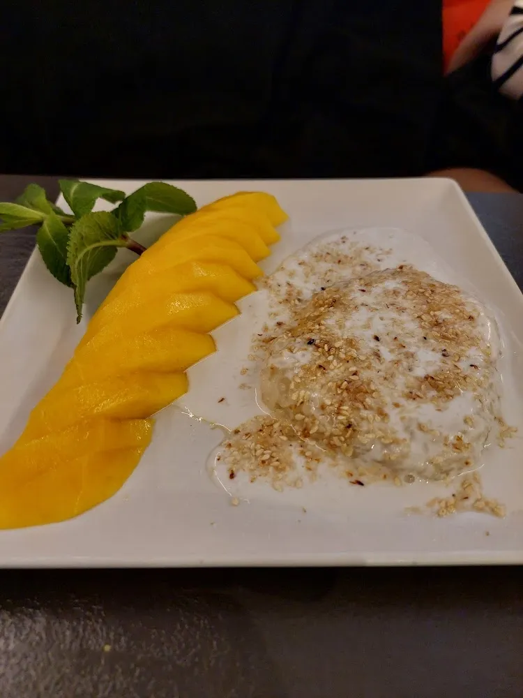 Riz Gluant Au Coco Et Mangue Fraîche